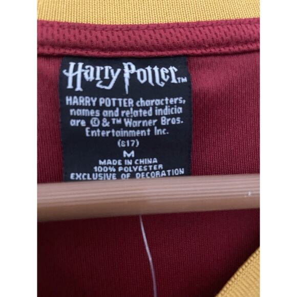 NEW Gryffindor Quidditch Shirt Mens Small Red Harry Potter Hogwarts Jersey - Picture 6 of 9